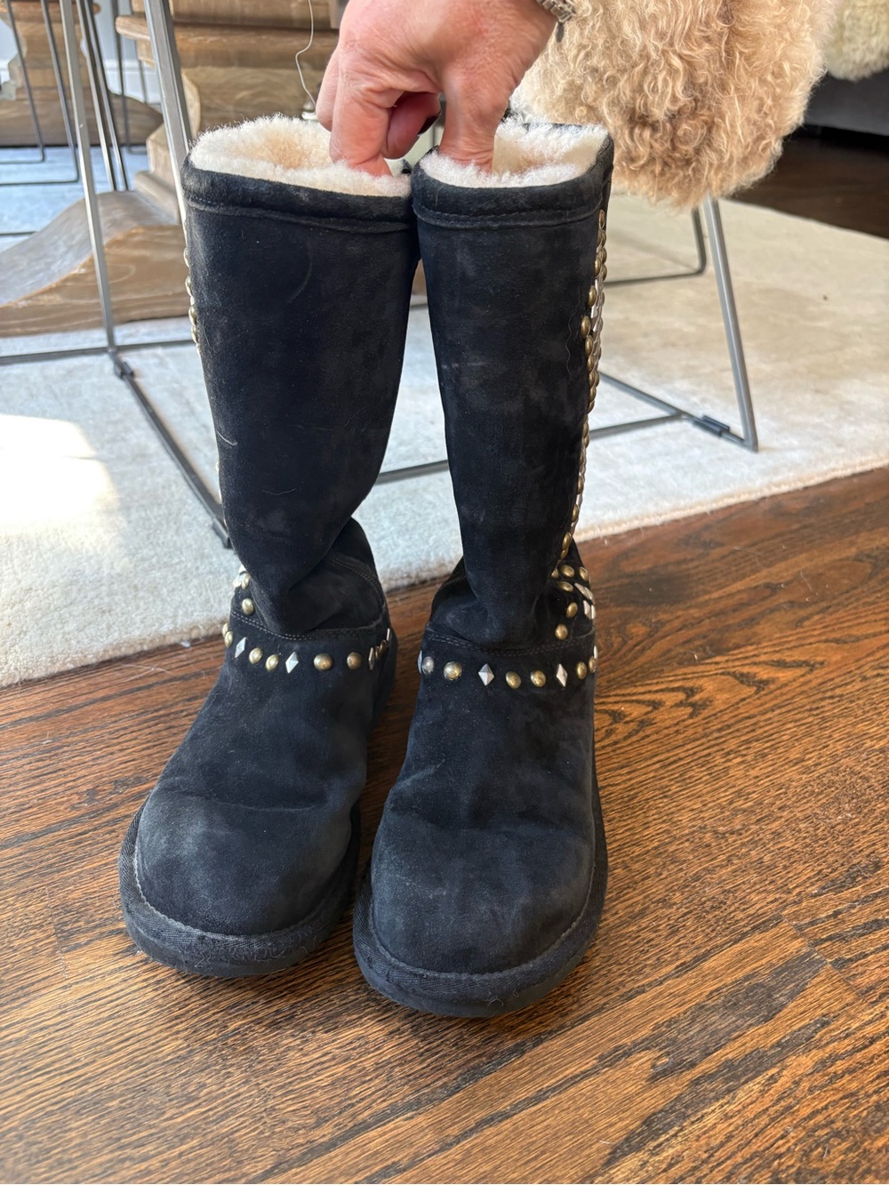 UGG Avondale 3330 black studded suede boots - Picture 3 of 10